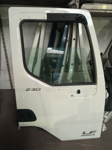 PORTE DROITE DAF LF 45 / 55  EURO 4 / 5 / 6 / VOLVO FL / RENAULT MIDLUM / D